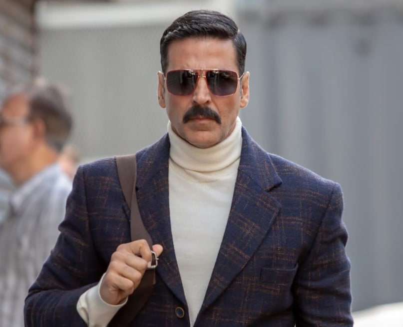 Akshay Kumar success story, Akshay Kumar first salary, Akshay Kumar martial arts coach, Akshay Kumar modeling break, Akshay Kumar movies, अक्षय कुमार का संघर्ष, अक्षय कुमार की पहली सैलरी, बॉलीवुड सुपरस्टार की कहानी, अक्षय कुमार बायोग्राफी, बिना गॉडफादर के सुपरस्टार