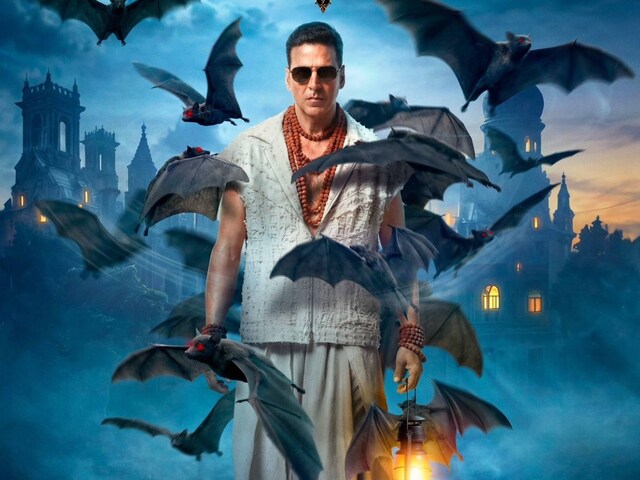 'भूत बंगला' पर चली सेंसर बोर्ड की कैंची, आपत्तिजनक शब्द हटाने का मिला निर्देश 