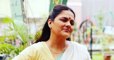 नई दिल्ली. किसी भी फिल्म की सक्सेस का क्रेडिट सिर्फ हीरो-हीरोइन को नहीं जाता, बल्कि विलेन और कॉमेडियन जैसे सपोर्टिंग सितारे भी कहानी में जान फूंकते हैं. इन्ही में से एक बेहद लोकप्रिय नाम है गुड्डी मारुति. अपनी थुलथुली काया और गजब की कॉमिक टाइमिंग से उन्होंने दशकों तक दर्शकों का मनोरंजन किया है. 