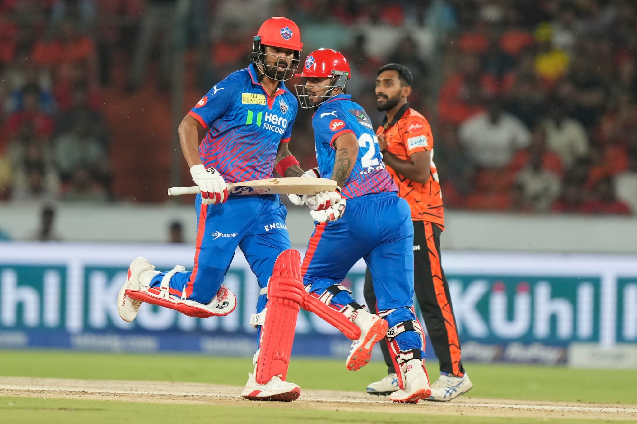 SRH vs DC Turning Point: अभिषेक के शतक के बावजूद जीत सकती थी दिल्ली, दो गेंदों ने पलट दिया मैच, हाथ मलते रह गए अक्षर