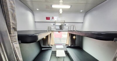 अमृत भारत कोच का यह नया सैंपल यात्रियों के लिए आराम, सुरक्षा और आधुनिक सुविधाओं का बेहतर मिश्रण पेश करता है.