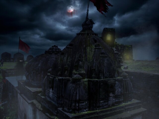 असीरगढ़ किले का महादेव मंदिर, रात में बंद रहते दरवाजे, तो फिर कौन करता है पूजा