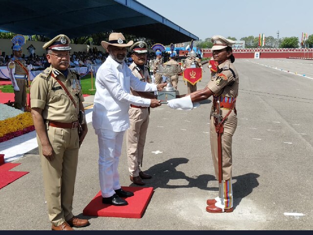 CRPF के 46 नए कमांडरों ने भर दी हुंकार, ‘टेक-योद्धा’ भी हैं तैयार