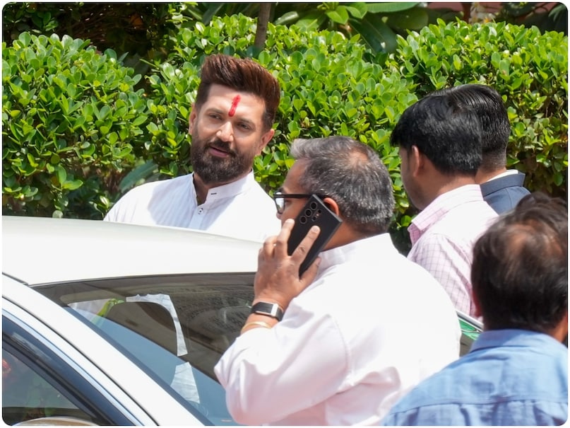 Raghav Chadha First Pic, Rajya Sabha AAP News, Raghav Chadha News, Raghav Chadha Latest News, Chirag Paswan News, Harsimrat Kaur Badal, राघव चड्ढा पहली तस्वीर, राज्यसभा आप न्यूज, राघव चड्ढा न्यूज, राघव चड्ढा लेटेस्ट न्यूज, चिराग पासवान न्यूज, हरसिमरत कौर बादल