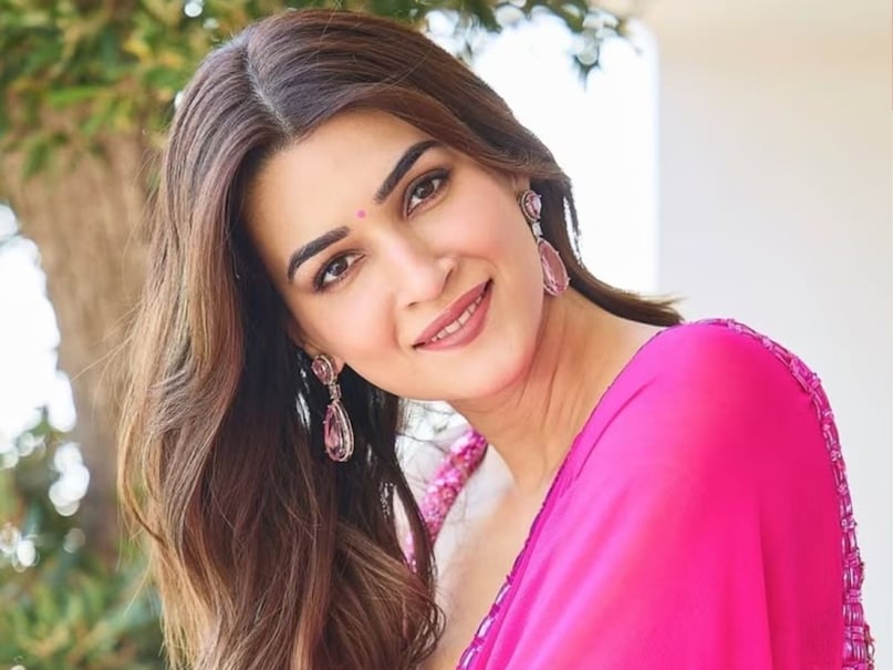 bollywood actress, CBSE board results, cbse board, CBSE 10th Class Result, CBSE Board Result 2026, Bollywood actor, shahrukh khan, actress huma qureshi, tapsi pannu, kriti sanon, cbse board news, actress education, cbse board 10th 12th result date