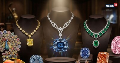 दुनिया के उन 10 सबसे महंगे गहनों के बारे में बताने जा रहे हैं, जिन्हें बुलेटप्रूफ कांच के पीछे और कड़ी सुरक्षा में रखा जाता है.