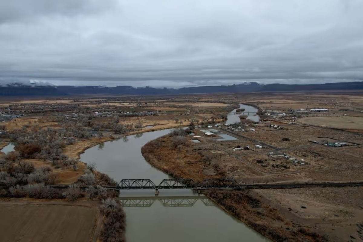 धरती के गुरुत्वाकर्षण को चुनौती देती है यह रहस्यमयी नदी, ऊपर बहता है पानी, वैज्ञानिकों ने सुलझाई गुत्थी!