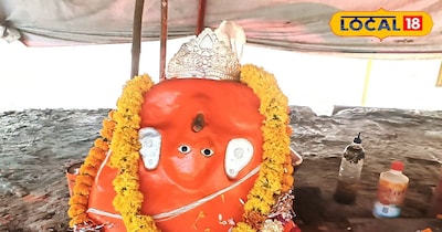 प्राचीन हनुमान जी की प्रतिमा 