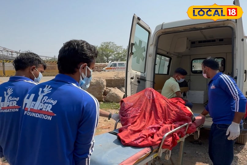 patna road accident help, patna youth saved life, pmch patna treatment, being helper foundation patna, danapur accident news, bihar human story, emergency ambulance service patna, social work patna, injured man rescue bihar, humanitarian work patna, पटना रोड एक्सीडेंट मदद, पटना युवाओं ने बचाई जान, पीएमसीएच पटना इलाज, बीइंग हेल्पर फाउंडेशन पटना, दानापुर हादसा खबर, बिहार मानवता की मिसाल, पटना एम्बुलेंस सेवा, सामाजिक कार्य पटना, घायल व्यक्ति रेस्क्यू बिहार, इंसानियत की कहानी बिहार patna road accident help, patna youth saved life, pmch patna treatment, being helper foundation patna, danapur accident news, bihar human story, emergency ambulance service patna, social work patna, injured man rescue bihar, humanitarian work patna, पटना रोड एक्सीडेंट मदद, पटना युवाओं ने बचाई जान, पीएमसीएच पटना इलाज, बीइंग हेल्पर फाउंडेशन पटना, दानापुर हादसा खबर, बिहार मानवता की मिसाल, पटना एम्बुलेंस सेवा, सामाजिक कार्य पटना, घायल व्यक्ति रेस्क्यू बिहार, इंसानियत की कहानी बिहार