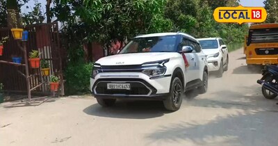 अभिनेत्री नीतू चंद्रा का भव्य स्वागत