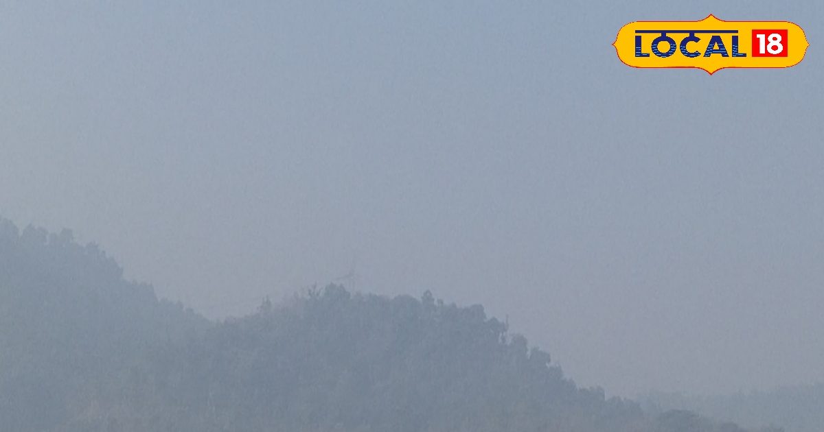 पहाड़ों में बर्फबारी