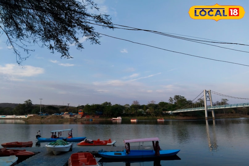 boat riding boat riding