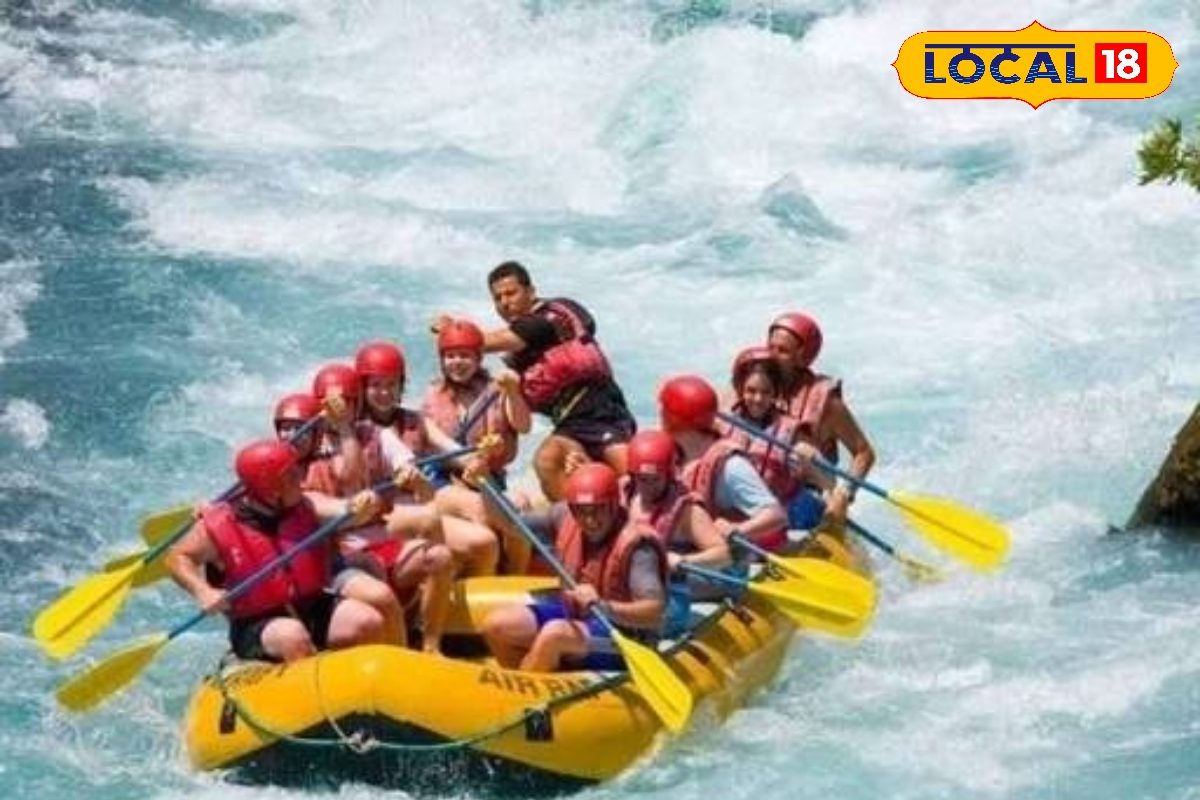 Rishikesh River Rafting: रोलर कोस्टर से भी ज्यादा रोमांच! 16 KM की इस राफ्टिंग में हर मोड़ पर मिलेगा नया एडवेंचर