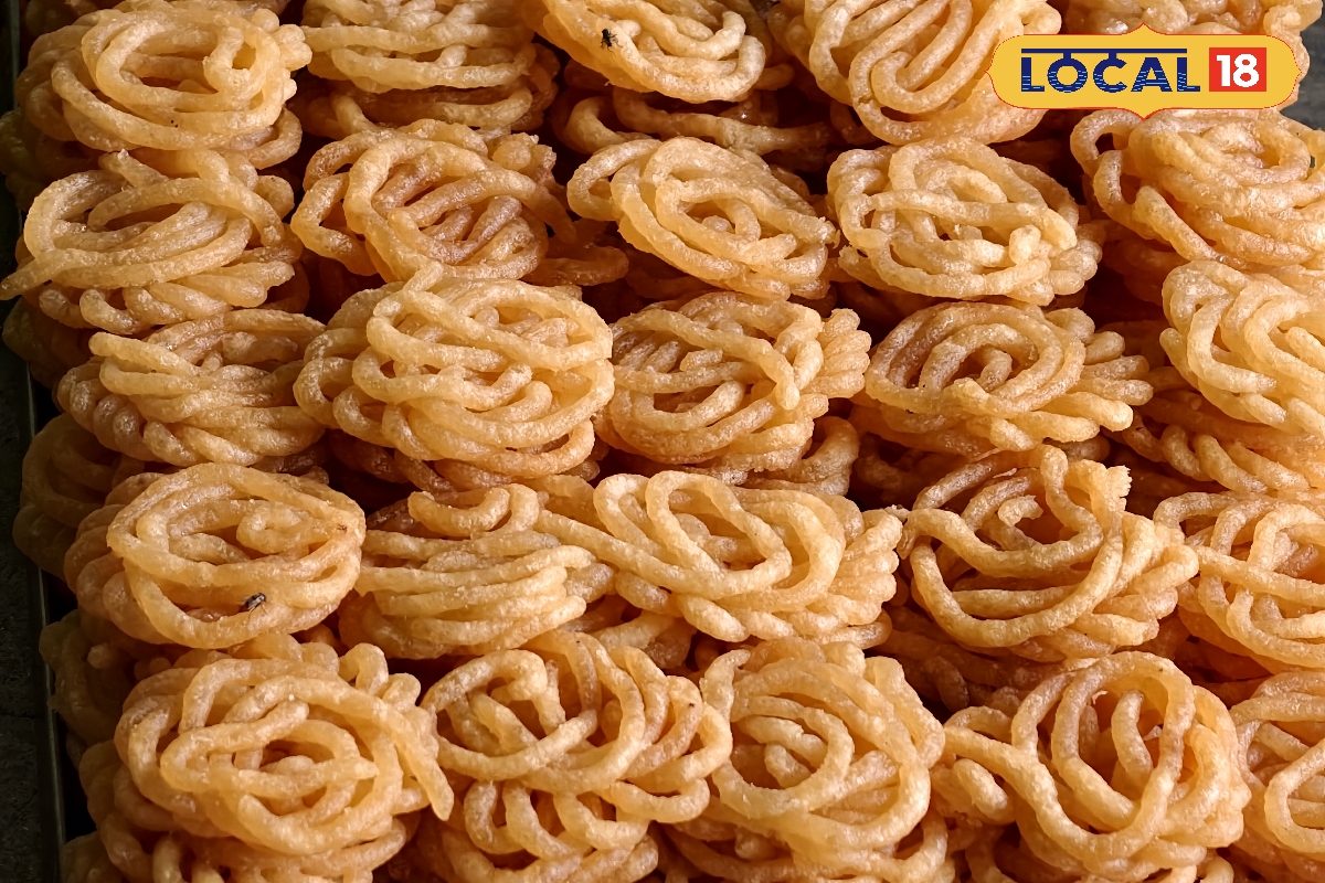 मऊ की इस इमरती का स्वाद चखते ही लोग हो जाते हैं दीवाने, मुंह में जाते ही घुल जाता, आखिर ऐसा क्या खास?