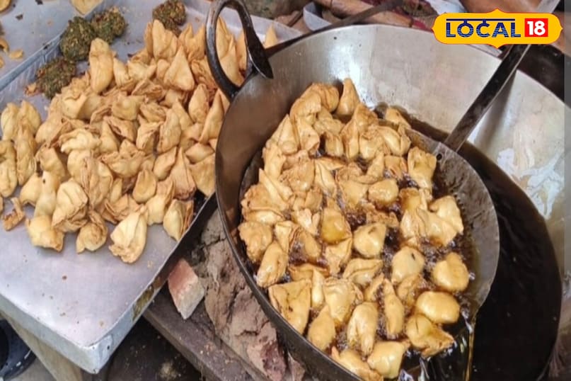 बरेली में मिलने वाले सबसे छोटे ₹2 के समोसे