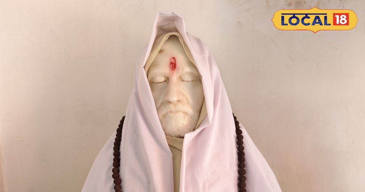 मऊ का रहस्यमयी कोठिया धाम, जहां देवी-देवता नहीं एक तपस्वी की होती है पूजा.. जानिए मान्यताएं