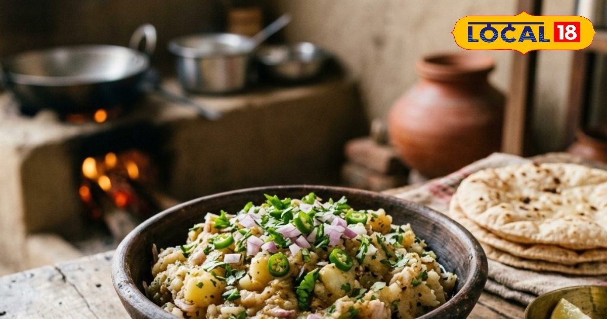 लहसुन-लाल मिर्च आग में भूनकर, लच्छेदार प्याज डालकर बनता है झारखंड का मिर्ची चोखा