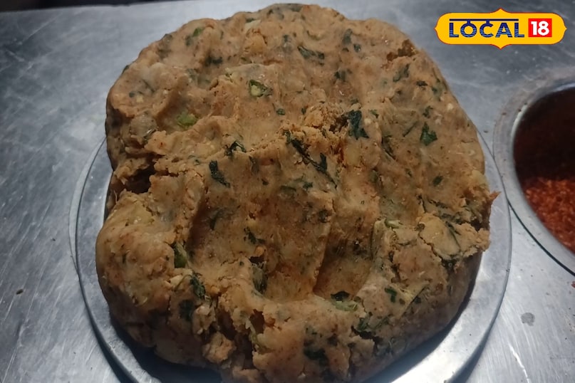 मसाले वाली टिक्की कैसे बनाएं, मसाले वाली टिक्की बनाते समय किन बातों का ध्यान रखें, मसाले वाली टिक्की में क्या डाला जाता है, सोंठ वाली चटनी कैसे बनाएं, लोकल 18, How to make spicy tikki, what to keep in mind while making spicy tikki, what is added to spicy tikki, how to make dry ginger chutney, Local 18