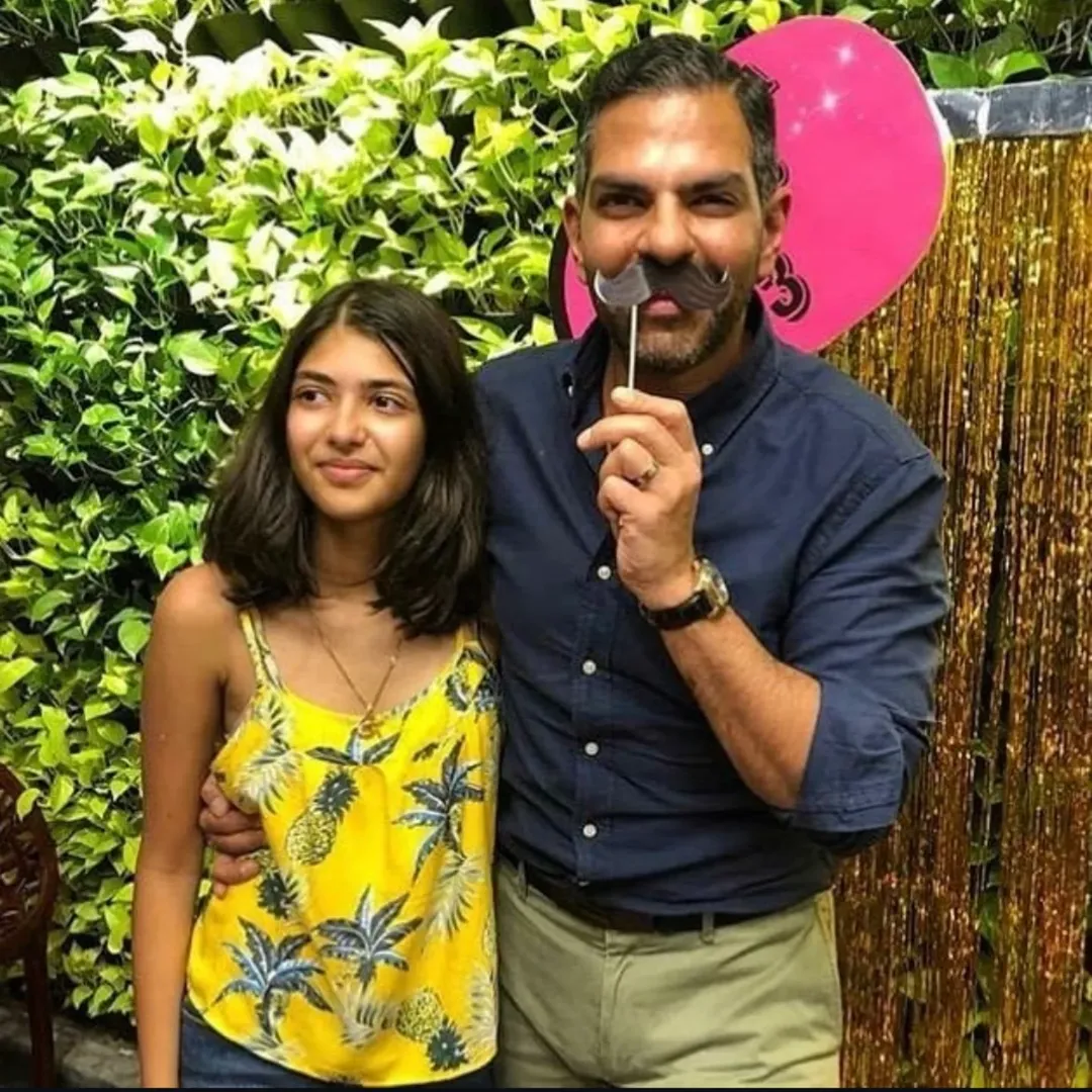 Karisma Kapoor Children Property Case , Sunjay Kapur 30000 crores dispute, Sunjay Kapur Will Dispute , Delhi High Court Interim Relief , Samaira Kapoor Legal Battle , Kiaan Raj Kapoor Property Share , Priya Kapur Property Sale Ban , 30 Thousand Crore Property , बॉलीवुड एक्ट्रेस करिश्मा कपूर संपत्ति विवाद , संजय कपूर वसीयत मामला , दिल्ली हाई कोर्ट राहत