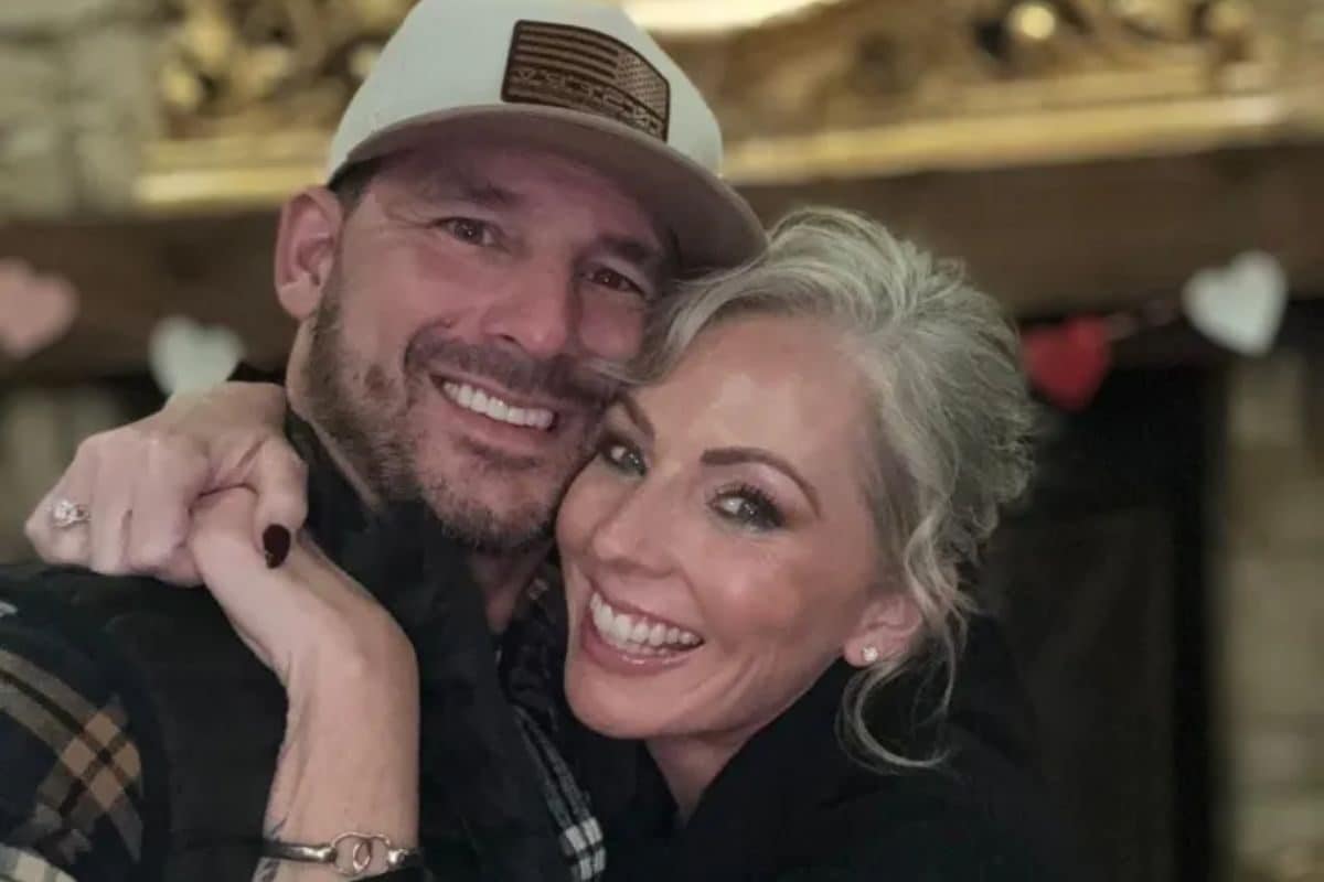 पति रहता है 725 किलोमीटर दूर, बीवी 4 बच्चों संग घर पर अकेली, फिर भी ऐसे बरकरार है इनके बीच का 'रोमांस'!