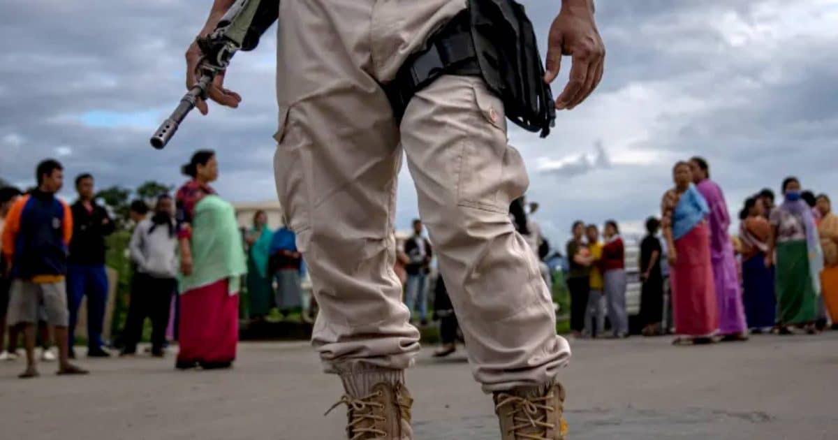 मणिपुर में ऐसा क्या हुआ कि 5 जिलों में अचानक बंद करना पड़ा इंटरनेट? सोते हुए बच्चों के साथ अच्छा नहीं हुआ