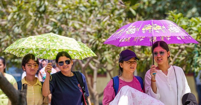 Tomorrow Weather | IMD Weather Warning | दिल्ली से बिहार-बंगाल तक 'जानलेवा'  गर्मी, 44℃ तक पहुंचा पारा, 11 राज्यों में बारिश, IMD की चेतावनी - News18  हिंदी
