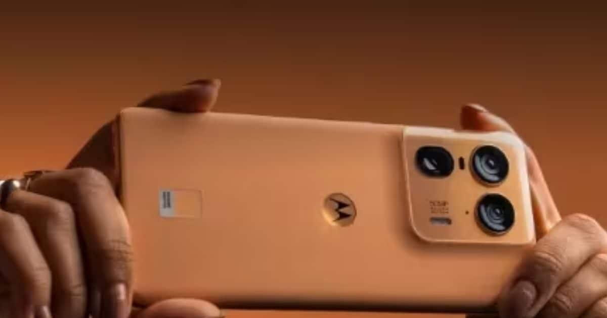 महंगा फोन खरीदने का सपना अब होगा पूरा, आधी कीमत का हो गया है Motorola का ये फ्लैगशिप फोन