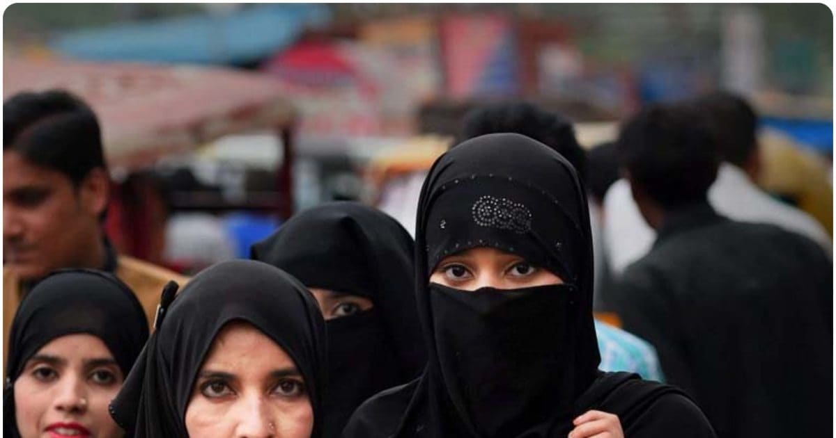 छिन जाएगा मुस्लिम छात्रों का हक? 5% रिजर्वेशन खत्म करने पर बाम्बे हाईकोर्ट सख्त, महाराष्ट्र सरकार से मांगा जवाब