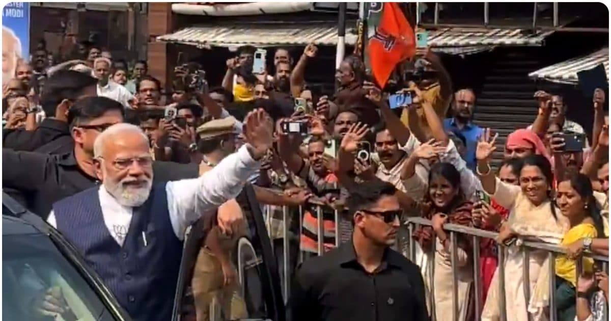 ‘मानव दीवार’ देखकर हैरान रह गए PM मोदी, बिना किसी प्लान के 8 KM का मेगा रोड शो, विरोधियों के छूटे पसीने