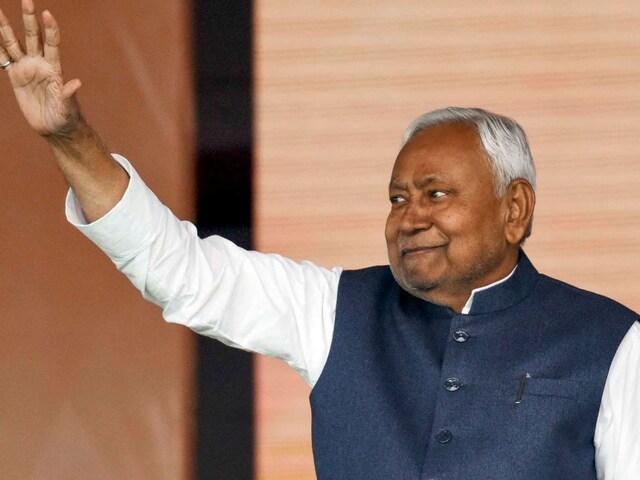 बिहार में आज बदल जाएगी सत्ता, कब इस्तीफा देंगे नीतीश कुमार, कितने बजे होगा  नए CM के नाम का ऐलान, जानें टाइमिंग