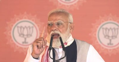 प्रधानमंत्री नरेंद्र मोदी ने असम के बरपेटा में रैली की.