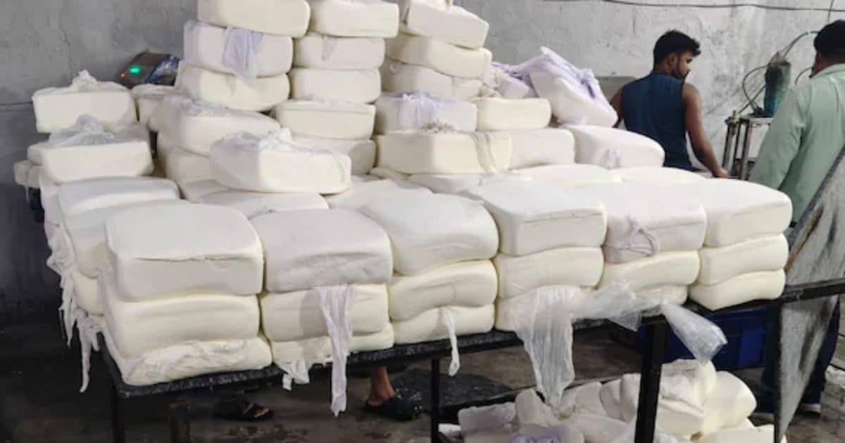 कीमत ₹28,44,170, वजन 1401 KG, फैक्ट्री में बन रहा था तेजाब वाला नकली पनीर, सकते में प्रशासन