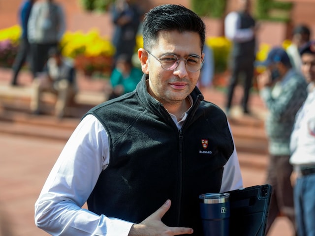 Raghav Chadha News | Raghav Chadha removed From Rajya sabha deputy leader  post: राघव चड्डा राज्यसभा में उपनेता के पद से हटाए गए, AAP ने लिया एक्शन -  News18 हिंदी