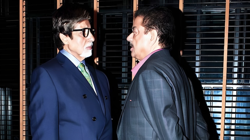 Amitabh Bachchan Shatrughan Sinha Rivalry, Bollywood 70s Cold War, Shatrughan Sinha Biography Anything But Khamosh, Amitabh Bachchan Insecurity, Kala Patthar Set Controversy, Dostana Movie Behind The Scenes, Amitabh vs Shatrughan Fight, अमिताभ बच्चन शत्रुघ्न सिन्हा विवाद, बिहारी बाबू बनाम महानायक