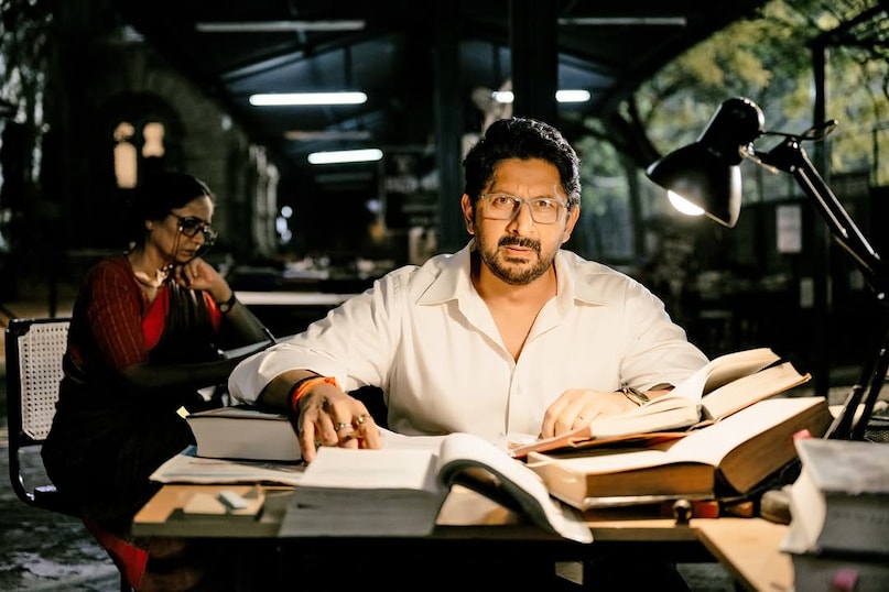Arshad Warsi, Arshad Warsi struggle story, Happy birthday Arshad Warsi, Arshad Warsi unknown Facts, Arshad Warsi parents, how Arshad Warsi come in bollywood, how Jaya Bachchan changed Arshad Warsi destiny, Arshad Warsi hit Films, अरशद वारसी, अरशद वारसी की संघर्ष कहानी, अरशद वारसी के अज्ञात तथ्य, अरशद वारसी के माता-पिता, अरशद वारसी बॉलीवुड में कैसे आए, जया बच्चन ने अरशद वारसी की किस्मत कैसे बदली, अरशद वारसी की हिट फिल्में