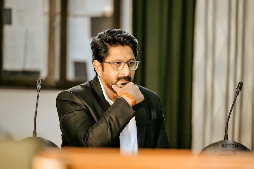 Arshad Warsi, Arshad Warsi struggle story, Happy birthday Arshad Warsi, Arshad Warsi unknown Facts, Arshad Warsi parents, how Arshad Warsi come in bollywood, how Jaya Bachchan changed Arshad Warsi destiny, Arshad Warsi hit Films, अरशद वारसी, अरशद वारसी की संघर्ष कहानी, अरशद वारसी के अज्ञात तथ्य, अरशद वारसी के माता-पिता, अरशद वारसी बॉलीवुड में कैसे आए, जया बच्चन ने अरशद वारसी की किस्मत कैसे बदली, अरशद वारसी की हिट फिल्में