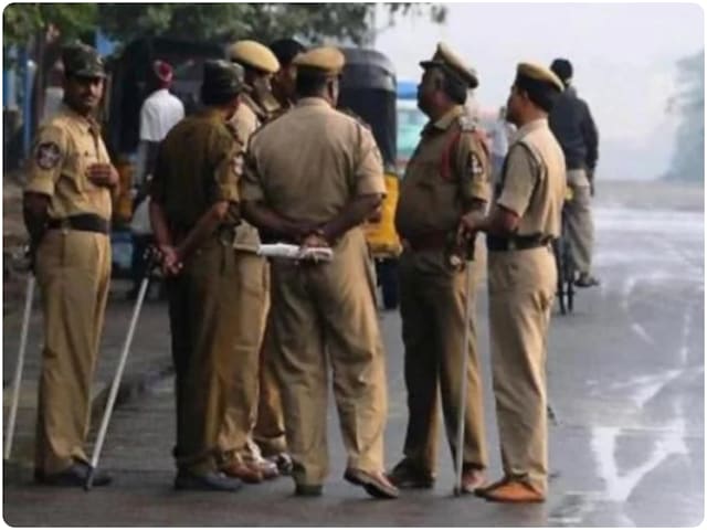 9 पुलिसवालों को मौत की सजा, बाप-बेटे को कस्टडी में मार डाला था