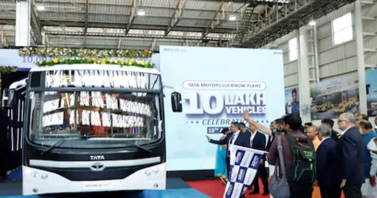 The journey started with a 'Khatara' truck, reached the 10 lakhth commercial vehicle!