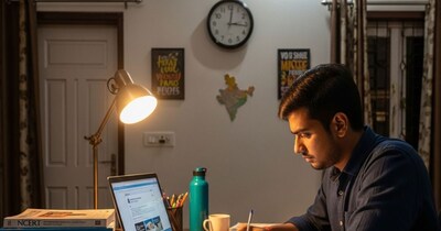 बिना कोचिंग तैयारी करने वाले छात्रों के लिए सबसे जरूरी है कि वे पहले सिलेबस को लाइन-बाय-लाइन समझें.