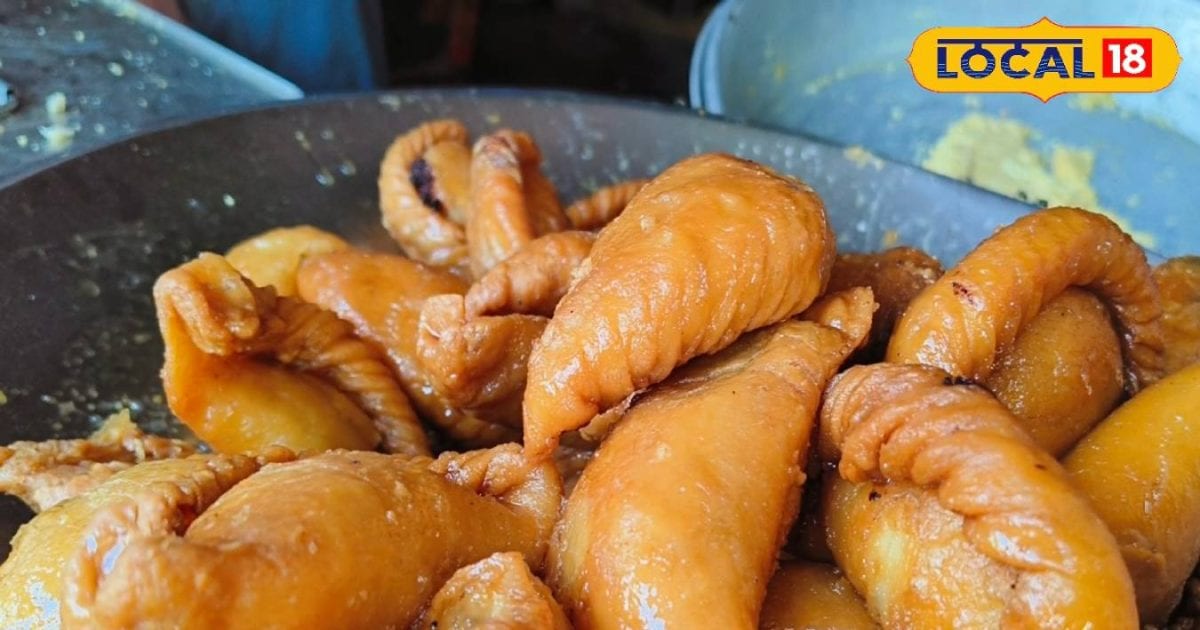 फर्रुखाबाद का फेमस समोसा, ₹20 में मिलेगा ऐसा स्वाद, जो बड़े-बड़े शहरों में नहीं