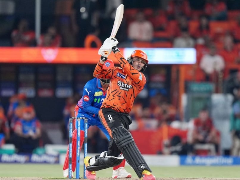 Abhishek Sharma, Abhishek Sharma century, Abhishek Sharma hundred, Abhishek Sharma ipl century, Abhishek Sharma overtook Rohit sharma, Abhishek Sharma equals virat kohli record, Abhishek Sharma ipl btting, Cheteshwar pujara, Harbhajan singh, अभिषेक शर्मा, हरभजन सिंह