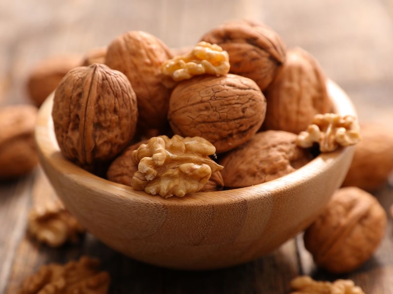 Best Dry Fruits for Summer, Dry Fruits Benefits in Summer, How To Consume Dry Fruits in Summer, Soaked Nuts Benefits, Healthy Snacking Tips, गर्मियों के ड्राई फ्रूट्स के फायदे, भीगे हुए मेवे खाने के फायदे, समर हेल्थ टिप्स Best Dry Fruits for Summer, Dry Fruits Benefits in Summer, How To Consume Dry Fruits in Summer, Soaked Nuts Benefits, Healthy Snacking Tips, गर्मियों के ड्राई फ्रूट्स के फायदे, भीगे हुए मेवे खाने के फायदे, समर हेल्थ टिप्स
