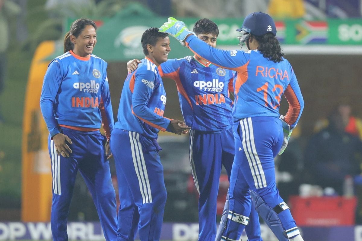 Ind W vs SA W T20: लगातार 3 हार के बाद भारत को आखिरकार मिली जीत, दीप्ति शर्मा के पंजे ने साउथ अफ्रीको को किया पस्त