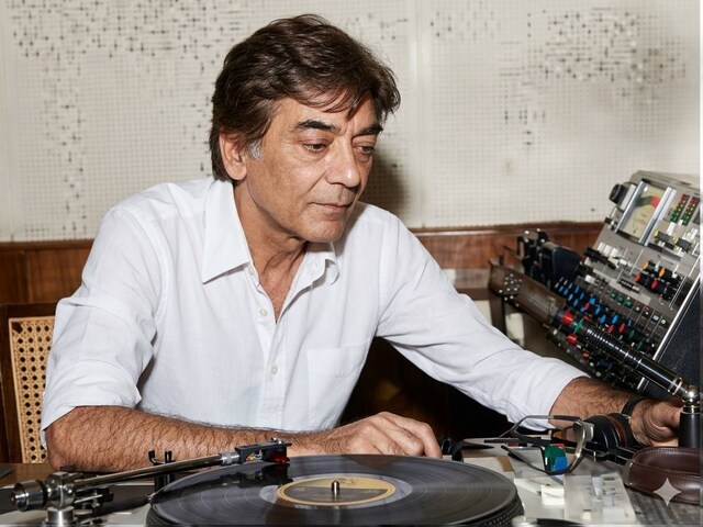 गीतकार जो बन गया था एक्टर, मनोज कुमार संग हिट फिल्म में किया काम