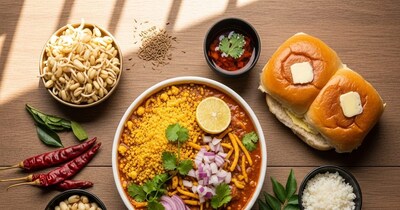 साउथ इंडियन स्टाइल मिसल पाव रेसिपी