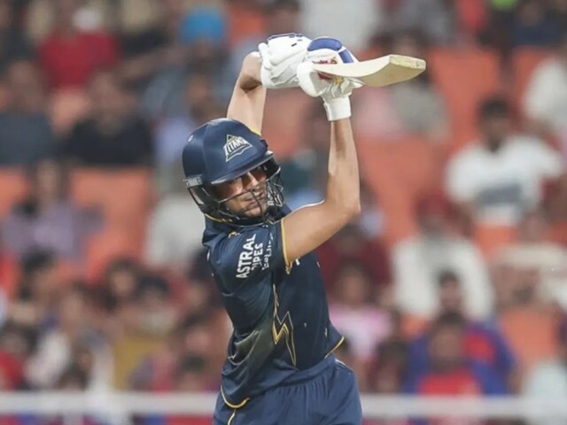 DC v GT LIVE: 2 wickets fell for Gujarat, score near 150, Gill-Sundar on the front. 