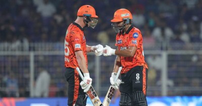 हैदराबादचा कोलकातावर 65 धावांनी दणदणीत विजय, हंगामातील पहिली सरशी