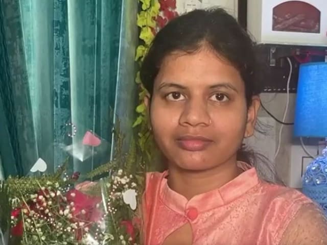 पिता के साथ करती थी खेती, चूल्हे में बनाती थी रोटी, अब बन गई डिप्टी कलेक्टर