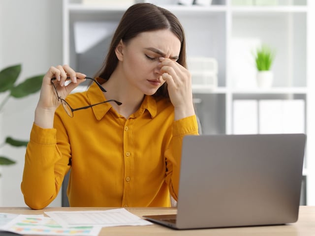 रातभर घोड़े बेचकर सोने के बाद भी रहती है थकान, 5 बीमारियों का हो सकता है संकेत