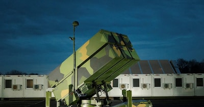 प्रोजेक्‍ट कुश के तहत DRDO थ्री-लेयर एयर डिफेंस सिस्‍टम डेवलप कर रहा है. यह रूस के S-400 ट्रायंफ से कहीं ज्‍यादा सस्‍ता होगा, जबकि दुश्‍मनों से निपटने में यह रूसी एयर डिफेंस सिस्‍टम को टक्‍कर देगा. (फाइल फोटो/Reuters) 